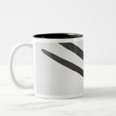 Sword and sheath uit La Tene, Zwitserland Tweekleurige Koffiemok (Links)