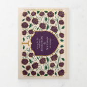 Sword & Shield Medieval Fantasy Monogram Weddensch Drieluik Uitnodiging (Cover)