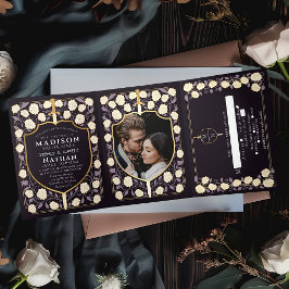 Sword & Shield Medieval Fantasy Monogram Weddensch Drieluik Uitnodiging