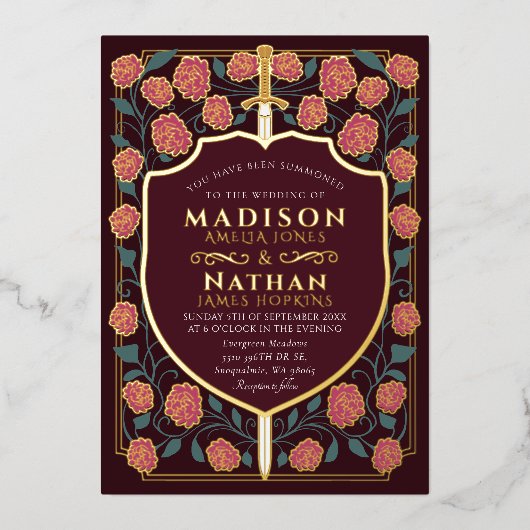 Sword & Shield Medieval Fantasy Monogram Weddensch Folie Uitnodiging (Voorkant)