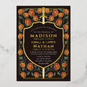 Sword & Shield Medieval Fantasy Monogram Weddensch Folie Uitnodiging (Voorkant)