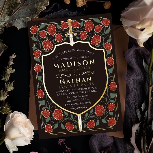 Sword & Shield Medieval Fantasy Monogram Weddensch Folie Uitnodiging