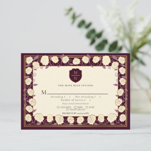 Sword & Shield Medieval Fantasy Wedding RSVP Informatiekaartje (Staand voorkant)