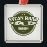 Sycan River Oregon Kayaking Metalen Ornament<br><div class="desc">De Sycan Wild en de Schilderachtig rivier in Oregon stroomt door zowel de Fremont als de Winema National Forests en is ideaal voor het kajakken, kanoën, vissen, zwemmen, regenen en voor de buitenlucht.</div>