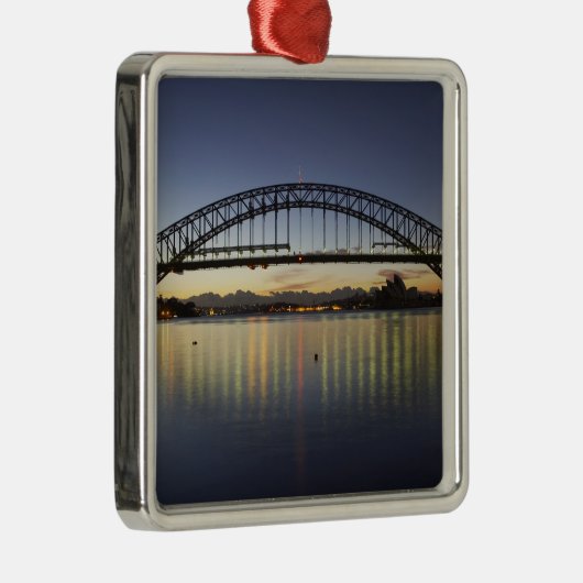 Sydney Harbour Bridge en Sydney Opera House op Metalen Ornament (Rechts)