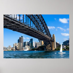 Sydney Harbour-brug over de haven naar de stad Poster