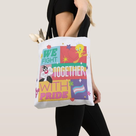 SYLVESTER™ & TWEETY™| We vechten samen met trots Tote Bag (Dichtbij)