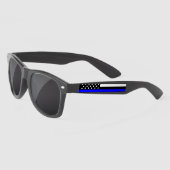 Symbolic Thin Blue Line American Flag graphic on a Zonnebrillen (Links)