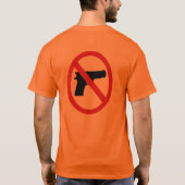 Symbool tegen Pistool T-shirt (Achterkant)