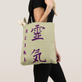 Symbool van Reiki in het Paars Tote Bag (Dichtbij)