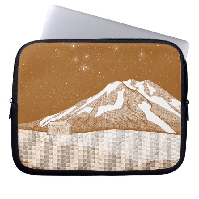 Syme Hut Mount Taranaki Laptop Sleeve (Voorkant)