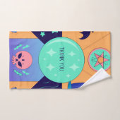 Symmetrical Abstract Pattern in Purple and White Handdoek (Handdoek)