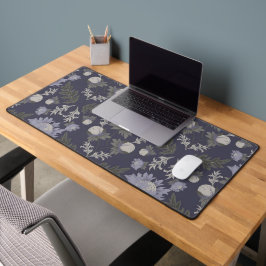 Symmetrical dark purple floral pattern bureaumat