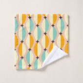 Symmetrical retro pattern with interlocking teal bad handdoek (Wasdoekje)
