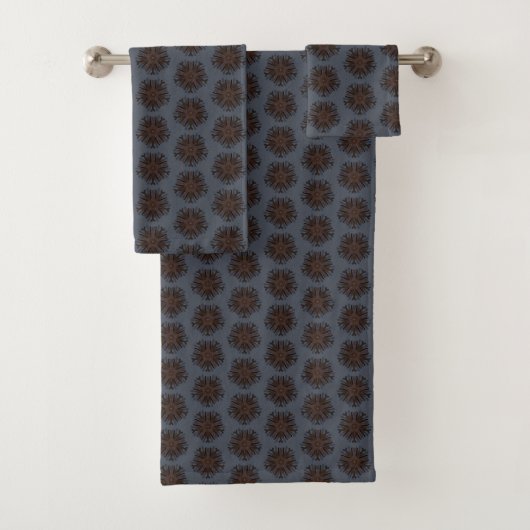 Symmetrische Lijntekening Mechanische Bloemstijl Bad Handdoek (Insitu)