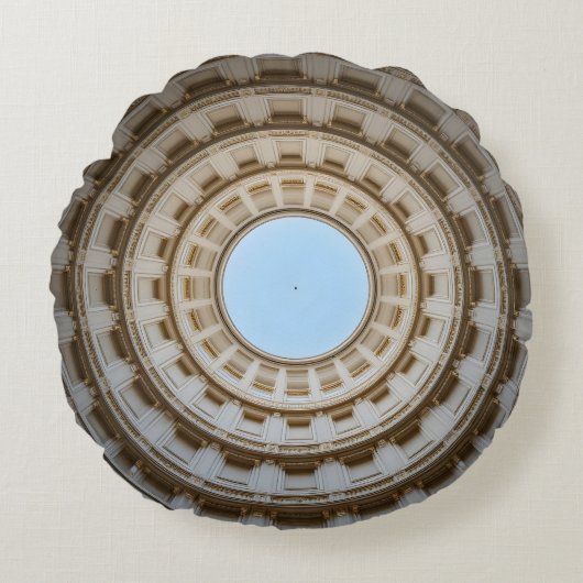 Symmetrische Worm's-Eye Uitzicht van een Grand Dom Rond Kussen (Voorkant)