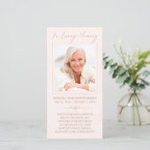 Sympathie Foto Blush Pink Waterverf Memorial Card (Staand voorkant)