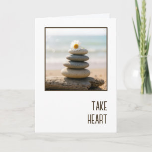 Sympathie Madeliefje op een stenen strandcairn Kaart