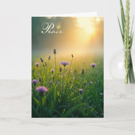 Sympathie Paarse wilde bloemen in Misty Meadow Kaart (Voorkant)