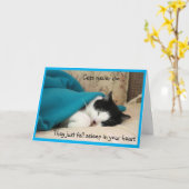 Sympathie voor slapende zwarte en witte kat kaart (Gele Bloem)