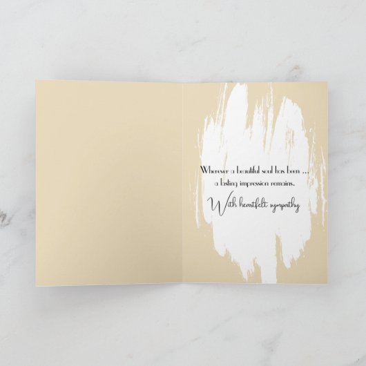 Sympathie Vrouw Wandelen Op Natte Strand Kaart (Binnen)