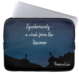 Synchronicity Quote Nighttime Stars personaliseren Laptop Sleeve