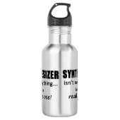 Synthesizer is niet alles waterfles  (Voorkant)