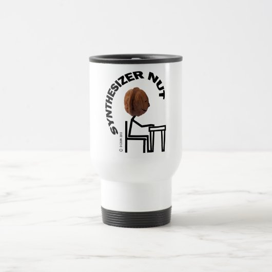 Synthesizer Nut Reisbeker (Center)