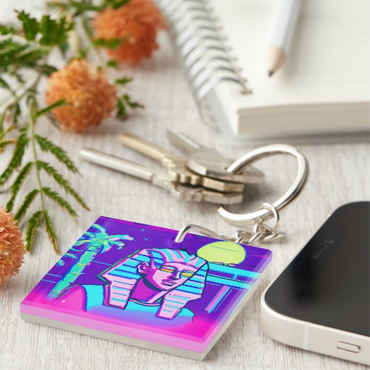 Synthwave Farao Sleutelhanger (Voorkant Rechts)