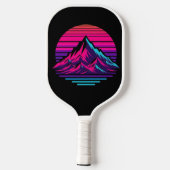 Synthwave Mountain Pickleball Paddle – Retro Zonso (Achterkant)