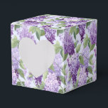 Syringa Print Feestbehandelingsdoos Bedankdoosjes<br><div class="desc">Het cadeautje doos wordt getoond met een Syringa bloemenprint. 
Pas dit item aan of koop het zoals het is.
Tip: Voeg gewoon uw lekkere traktaties toe en wat vrolijke linten.



Gelicentieerd beeld</div>