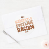 Systemisch racisme ontmantelen ronde sticker (Envelop)