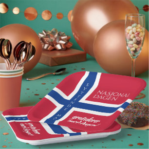 Syttende Mai 17 mei Noorse vlag op nationale feest Papieren Bordje