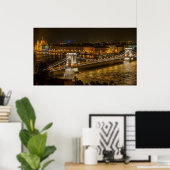 Széchenyi chain Bridge in Boedapest, Hongarije Poster (Thuiskantoor)