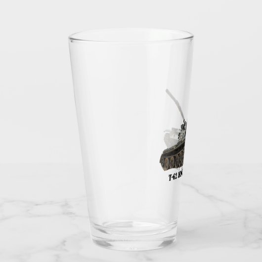 T-62 Model 1972 Main Battle Tank pint glas (Rechts)