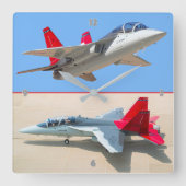 T-7A RED HAWK VIERKANTE KLOK (Voorkant)