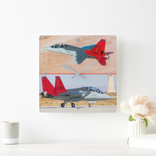 T-7A RED HAWK VIERKANTE KLOK (Huis)