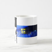 T Monogram Grunge Typografische Mok (Center)