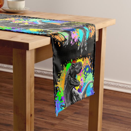 T-Rex Dinosaur Jurassic Reptile on Paint Stains Korte Tafelloper (Voorbeeld)