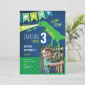 T REX Dinosaur Roaring Birthday Party Invitation Kaart (Staand voorkant)