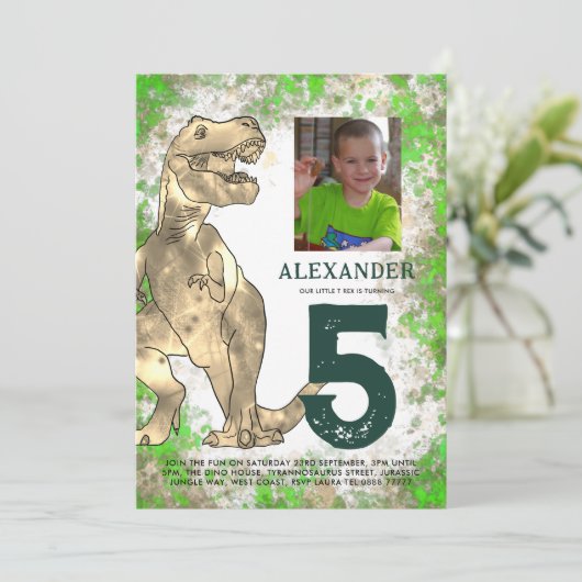 T-Rex Dinosaurus 5e Verjaardagsfeest Kaart (Staand voorkant)