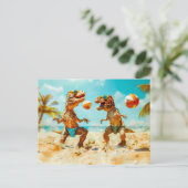 T-Rexen spelen bal op het strand Feestdagenkaart (Staand voorkant)