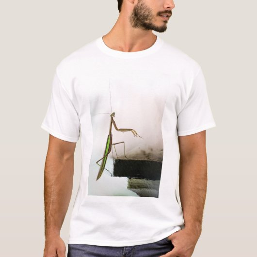T-shirt - Biddende bidsprinkhaan wereld van wonder (Voorkant)