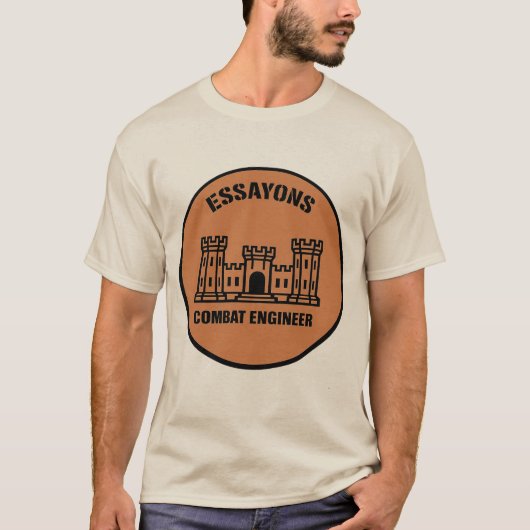 T-shirt Essayons Combat Engineer Badge Tee (Voorkant)