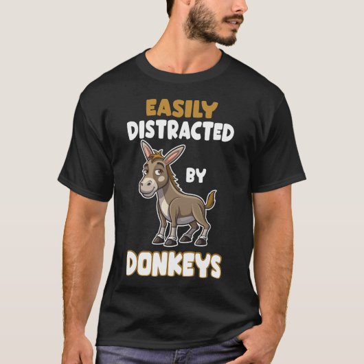 T-shirt 'Gemakkelijk Afleidbaar Door Ezel' (Voorkant)