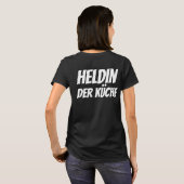 T-Shirt "Heldin der Küche" – Urbaner Style (Achterkant volledig)