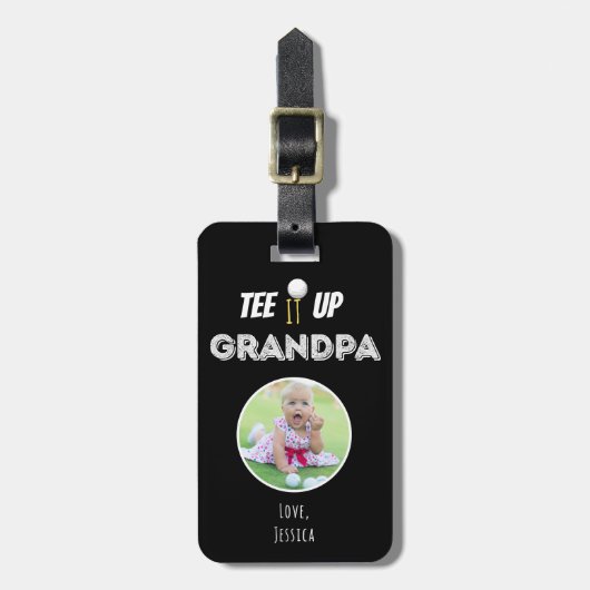 T-shirt het op Opa Custom Photo Vaderdag Zwart Bagagelabel (Voorkant verticaal)