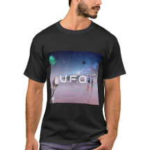 T-Shirt in ruimte