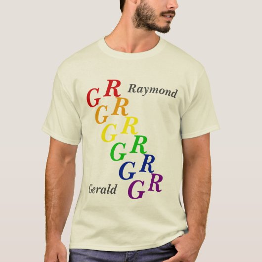 T-shirt - initiëlen in Pride kleuren (Voorkant)