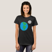 T-shirt met Aarde en Maan (Voorkant volledig)